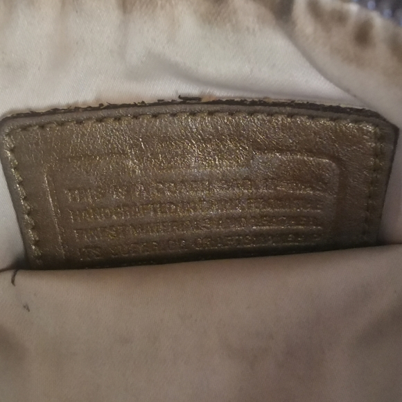 COACH crossbody slim pack - Picture 4 of 4